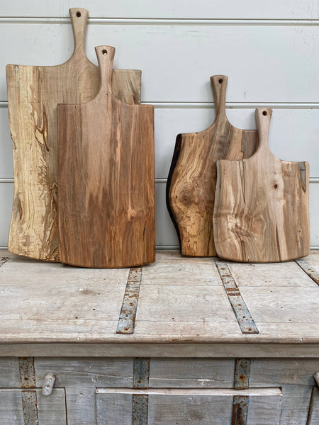 24" AMBROSIA MAPLE SERVING BOARD W/ HANDLE - Bodega Nantucket