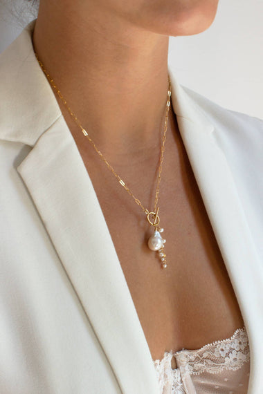 Opalescent Pearl Cluster Toggle Necklace - Bodega Nantucket