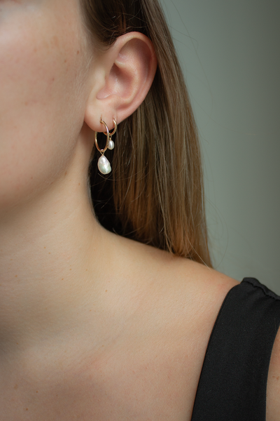 Mira Huggie Hoops