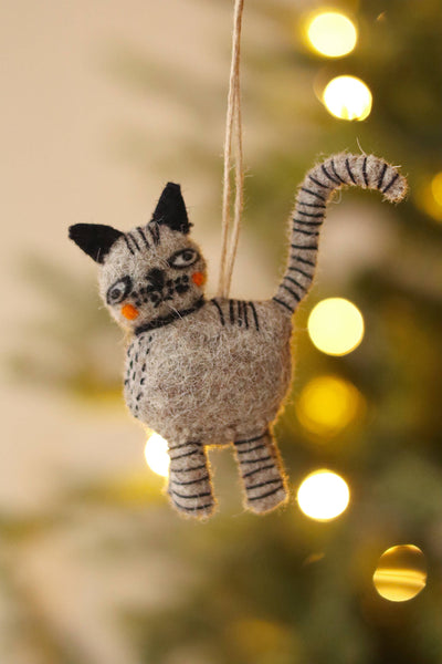 Curious Cat Felt Onament, Grey