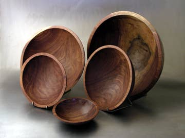 13" BLACK WALNUT ROUND BOWL - Bodega Nantucket