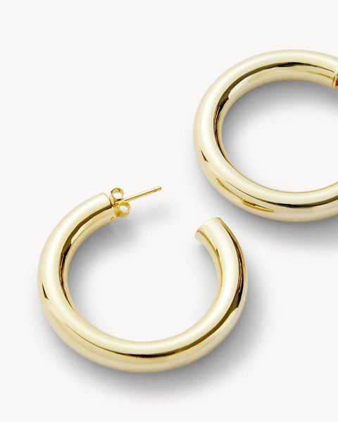 1.5" Perfect Hoops in Gold - Bodega Nantucket