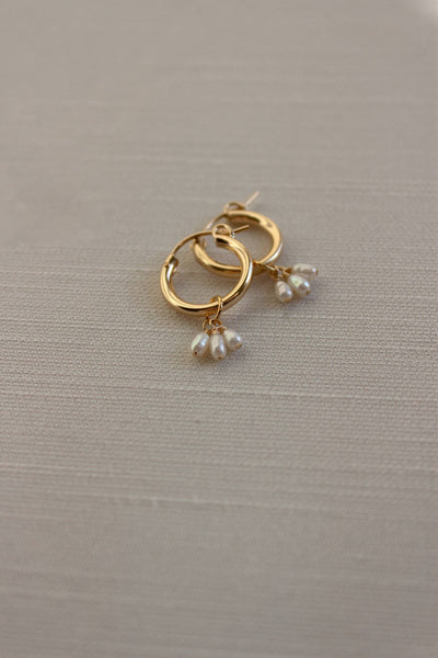 Dainty Freshwater Pearl Droplets Mini Hoop Earrings - Bodega Nantucket