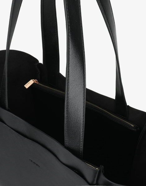 Ella Tote East West Black - Bodega Nantucket