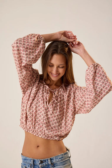 Amelia Top Scallop Blush