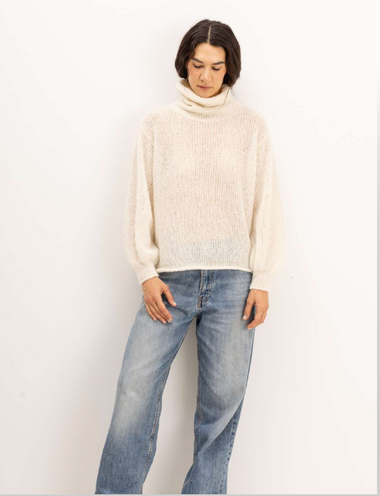 AMAURA Sweater