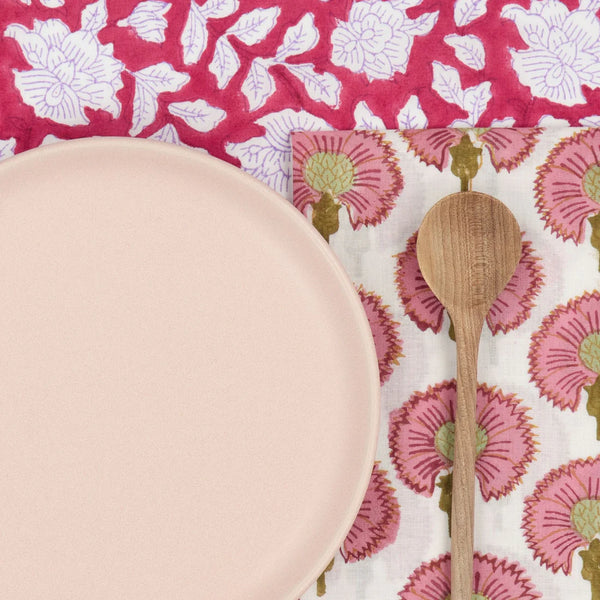 Suzette Cosmos Napkins - Bodega Nantucket