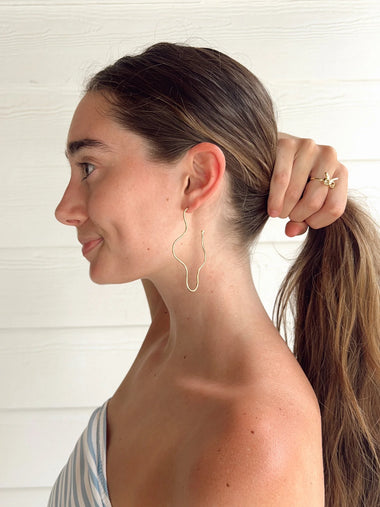 Brushed Wiggle Long Hoop - Bodega Nantucket