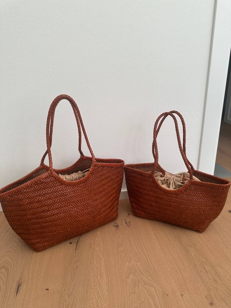 DORA 2.0 - Large: Dark Brown