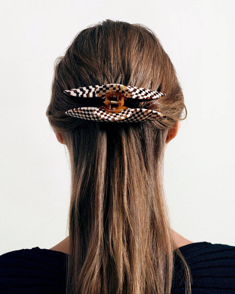 Jumbo Heirloom Claw in Cognac - Bodega Nantucket