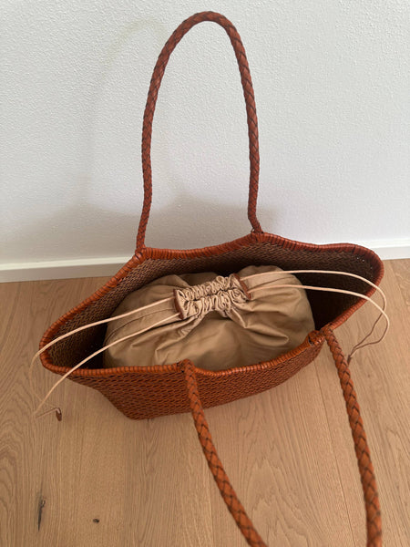 DORA 2.0 - Large: Dark Brown