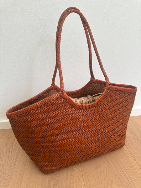 DORA 2.0 - Large: Dark Brown