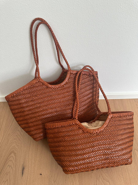 DORA 2.0 - Large: Dark Brown