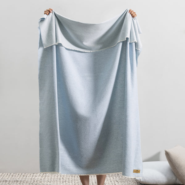 Apen Throw, Hydrangea - Bodega Nantucket