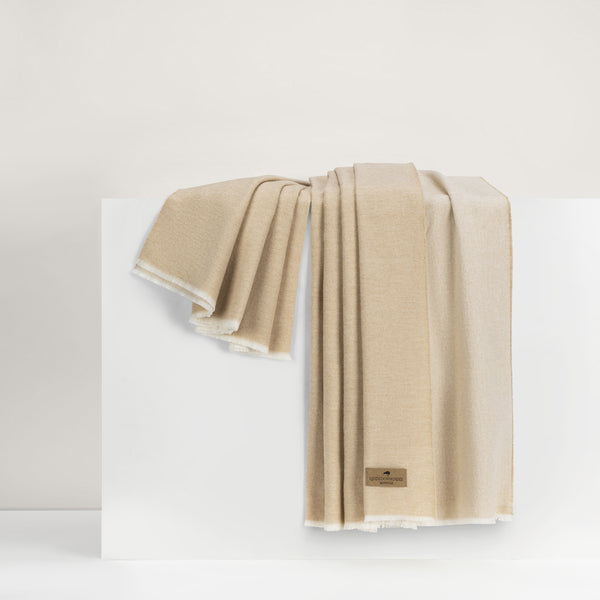Apen Throw, Almond