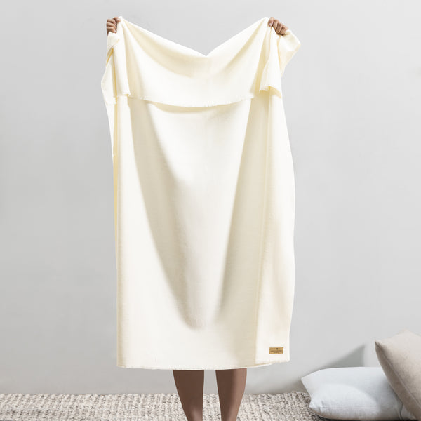 Apen Throw, Snow
