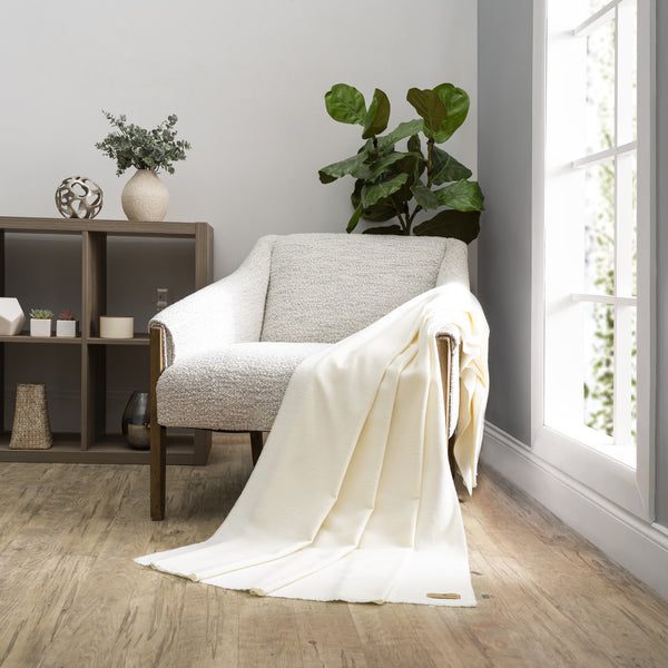 Apen Throw, Snow