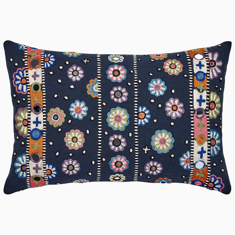 https://bodeganantucket.com/cdn/shop/products/Pillow_Zaara_380x@2x.jpg?v=1680028008